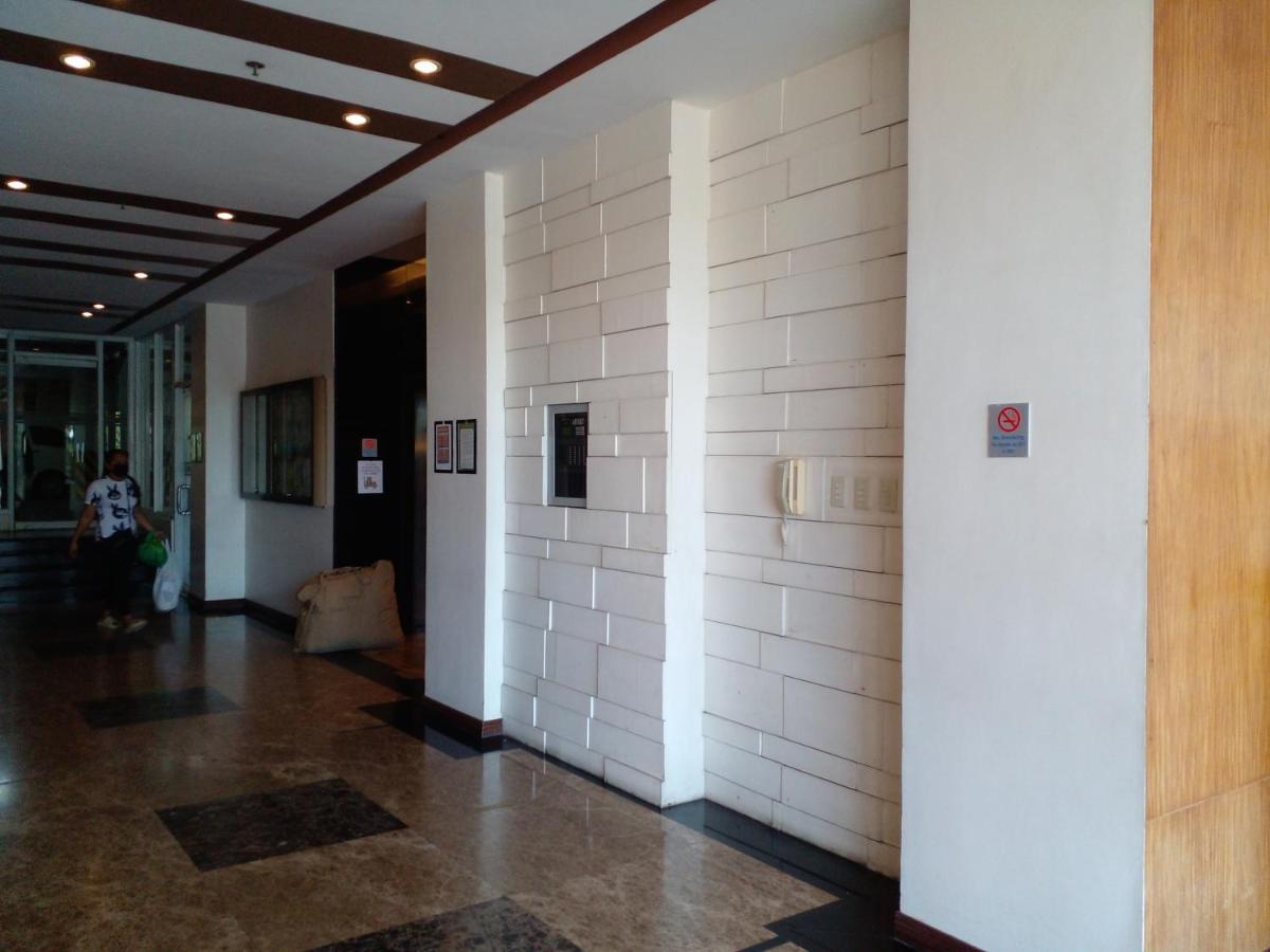 Tagaytay Prime Residences With Swimming Pool & Viewing Deck Tagaytay City Esterno foto